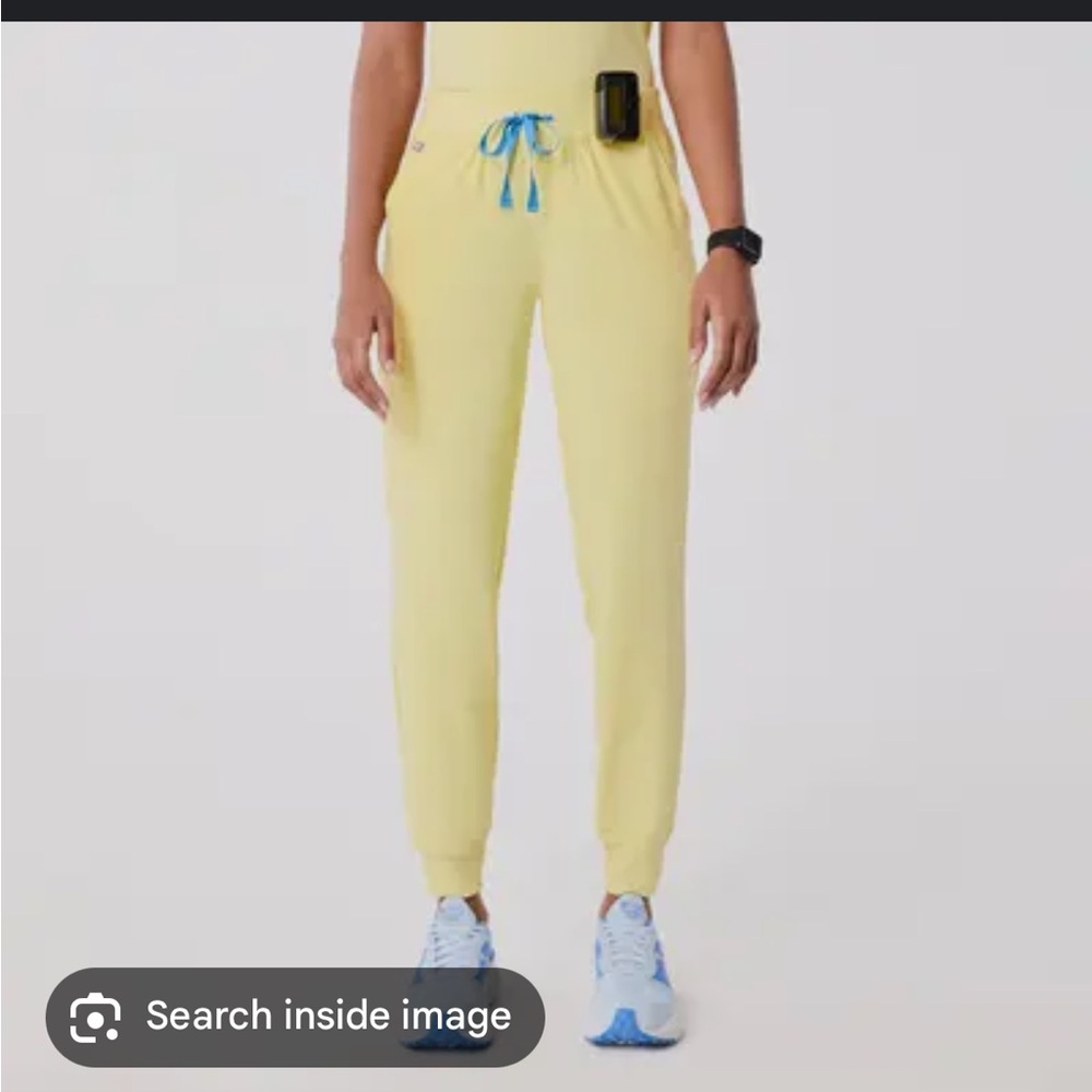 Figs Yellow Uman juggers high waisted petite sz small Sunlight color scrubs